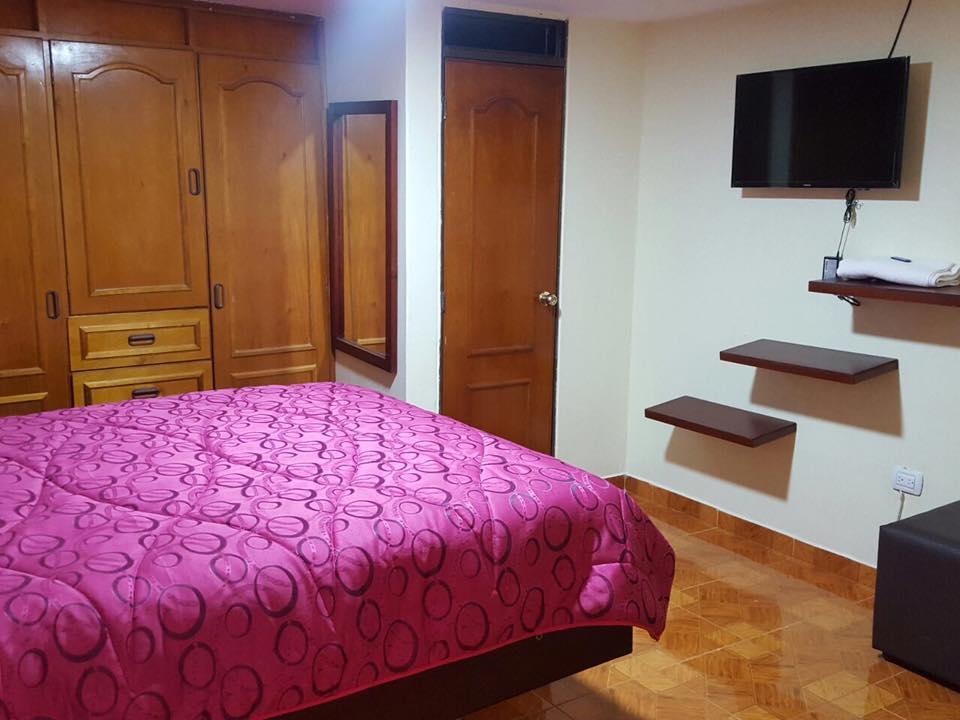 Hotel Reina Isabella 伊皮亚莱斯 外观 照片