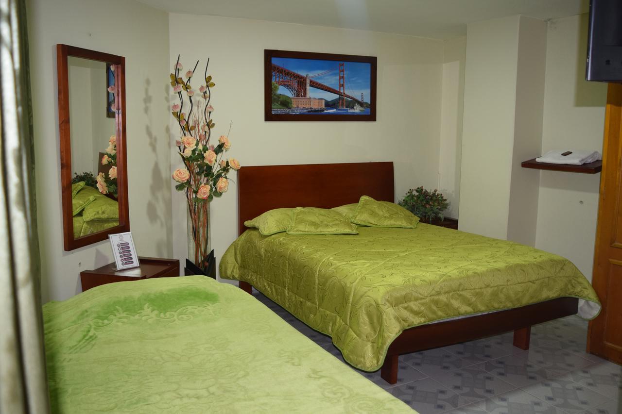 Hotel Reina Isabella 伊皮亚莱斯 外观 照片